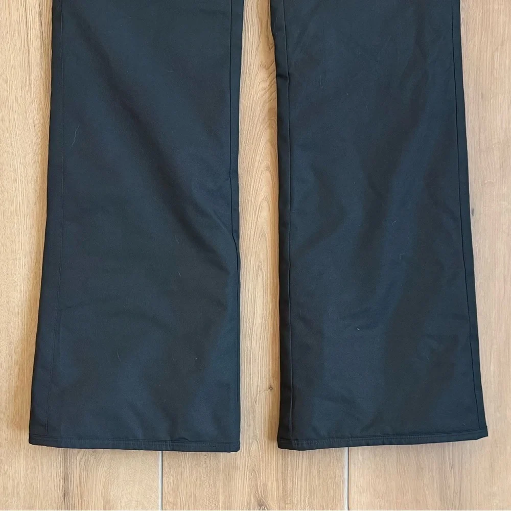 Volcom nwt frochickie